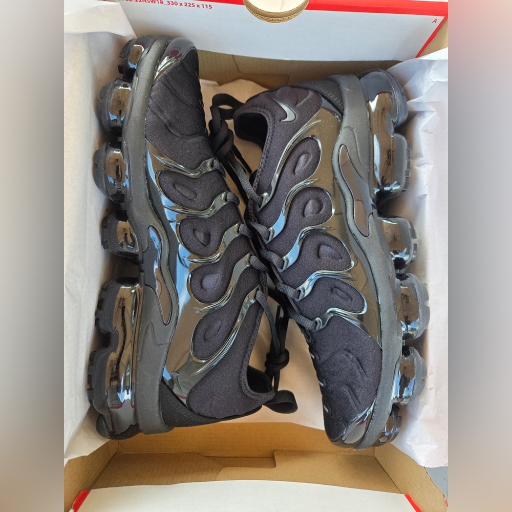 Nike Black Air VaporMax Plus Sneakers